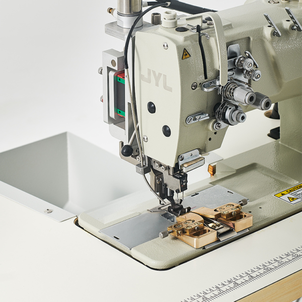 TWO needle patchwork sewing machine