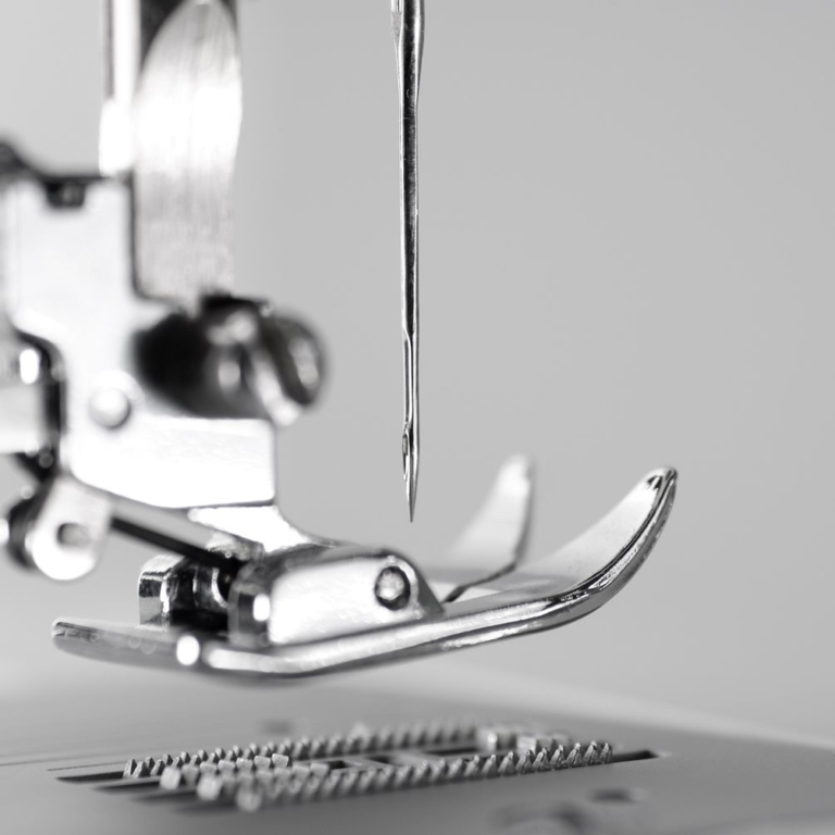 What is an Automatic Thread Cutter in a sewing machine?