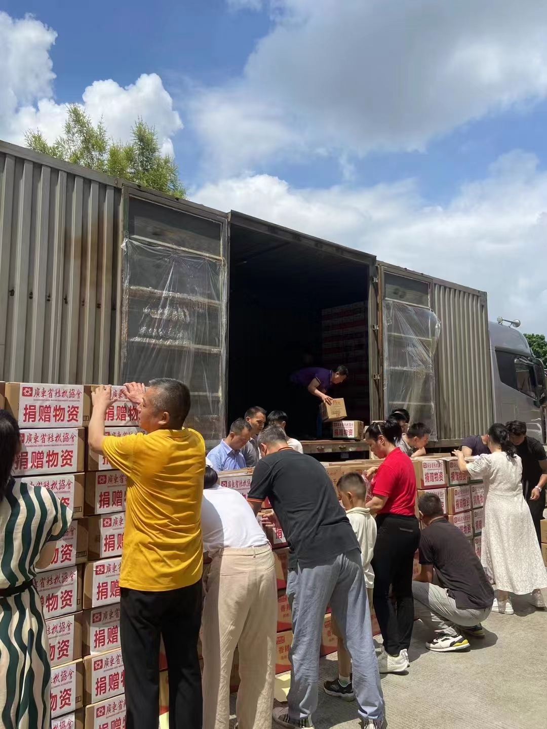 JYLmachine Donated materials to the disaster-stricken areas in Zhuozhou, Hebei (1)